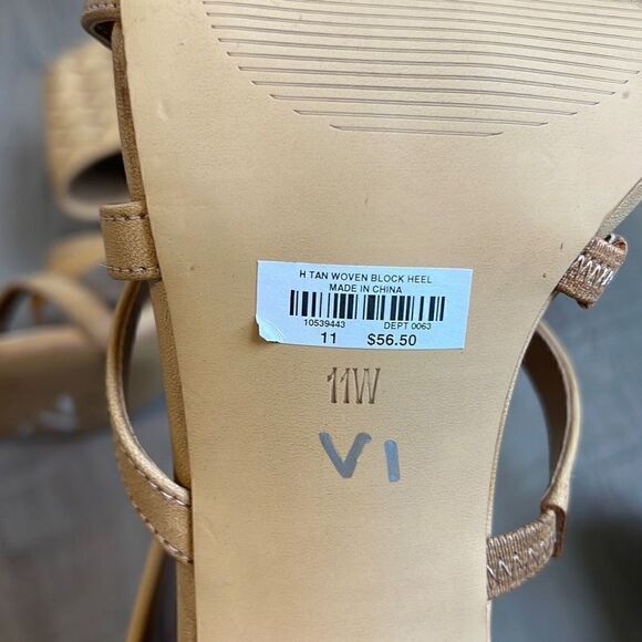 Torrid Women’s 11 Tan Woven Fabric Block Heel Ankle Strap Open Toe Sandals - Picture 8 of 9